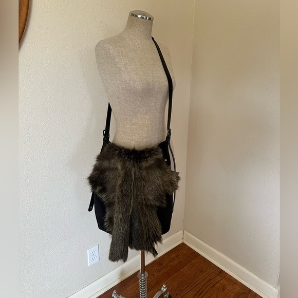 Henry Beguelin Designer Suede Leather Real Fur Crossbody Bag Western Italian - Picture 2 of 13